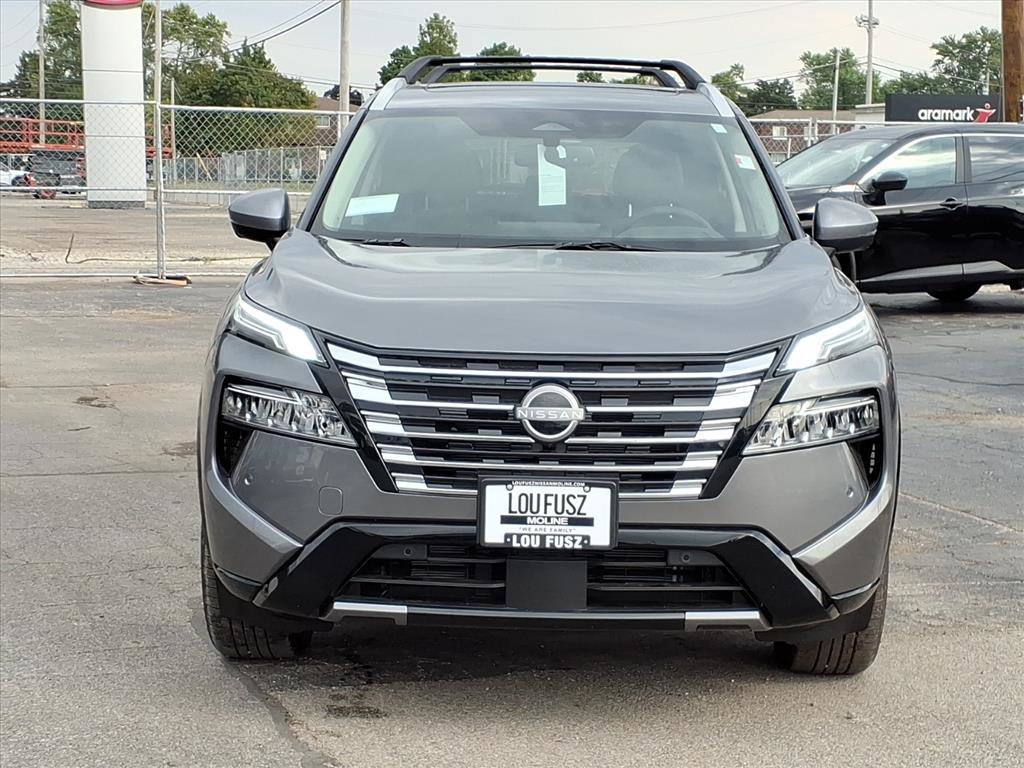 2026 Nissan Rogue Platinum photo 3