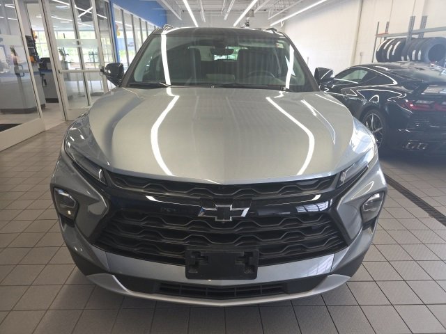 2024 Chevrolet Blazer 3LT photo 2