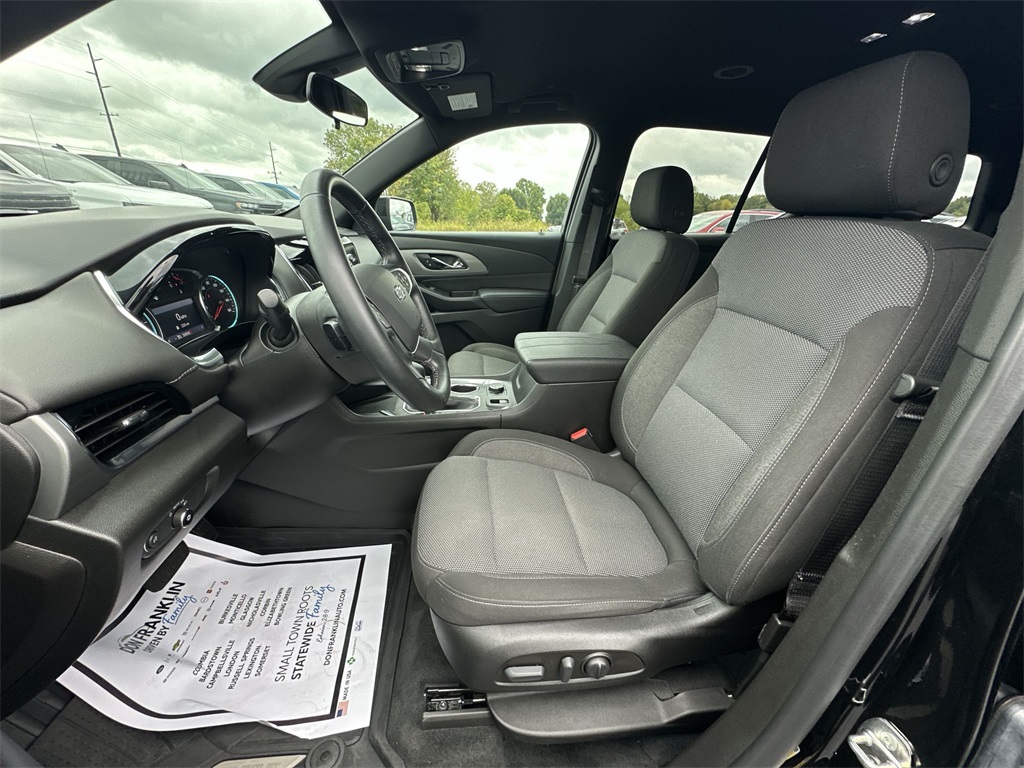 2023 Chevrolet Traverse photo 11