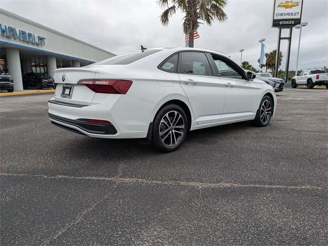 2024 Volkswagen Jetta 1.5T Sport photo 3