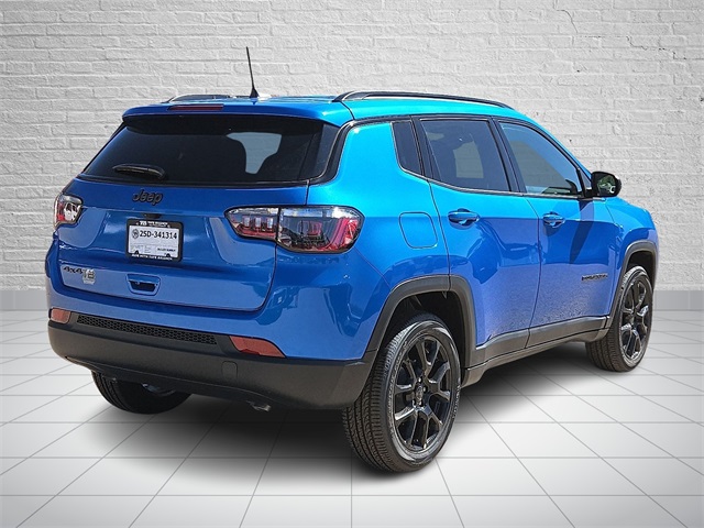 2026 Jeep Compass Latitude photo 4