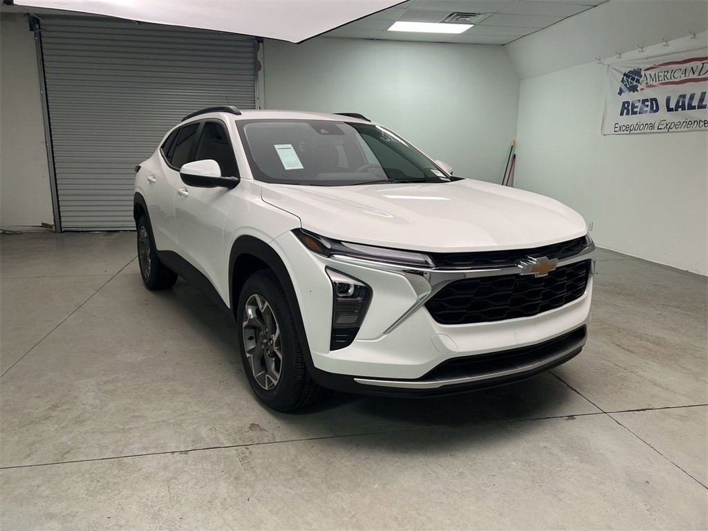 2026 Chevrolet Trax LT's photo