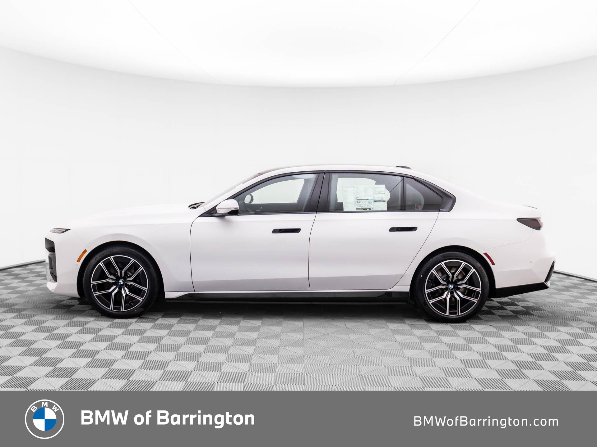 2025 Bmw i7 xDrive60 photo 2