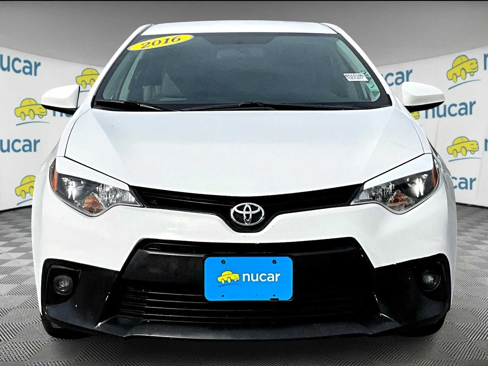 2016 Toyota Corolla L photo 2