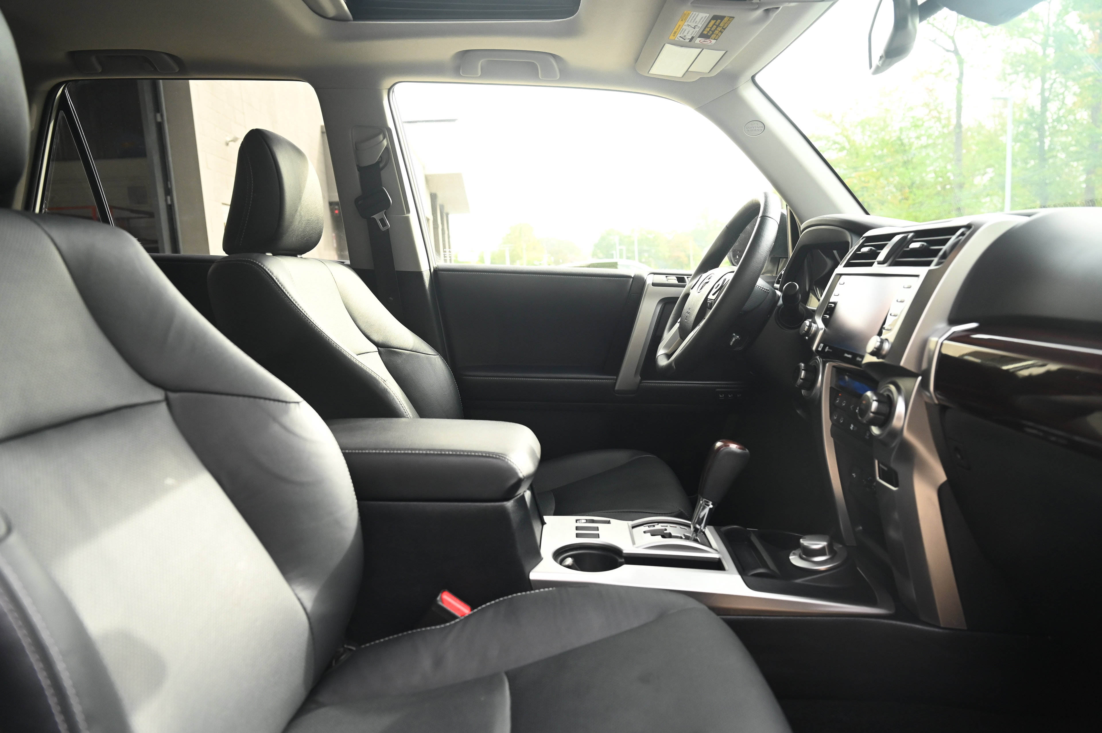 2022 Toyota 4Runner Limited photo 23