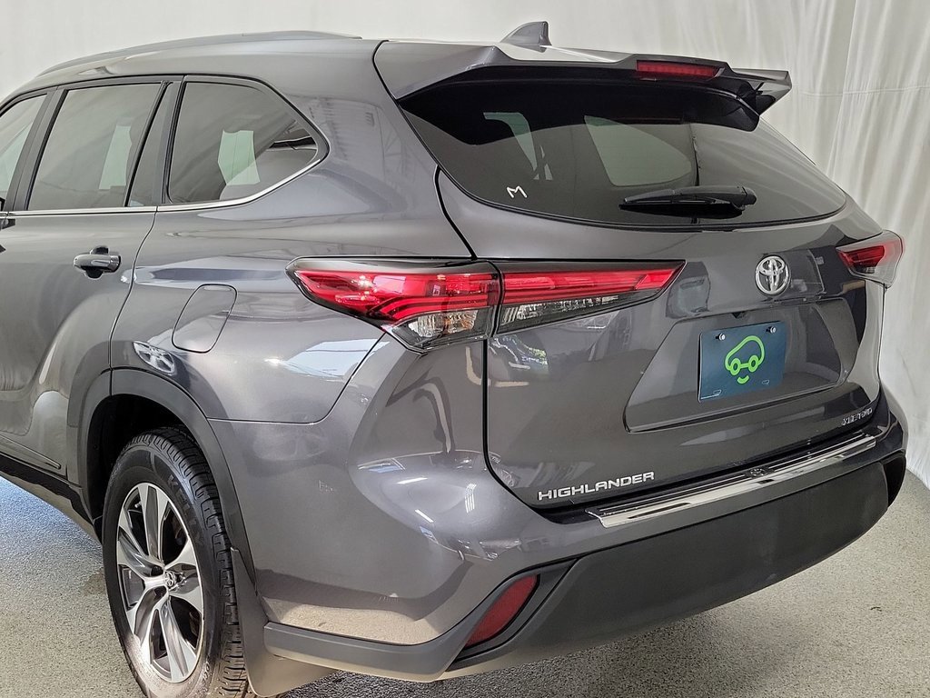 2023 Toyota Highlander XLE photo 4