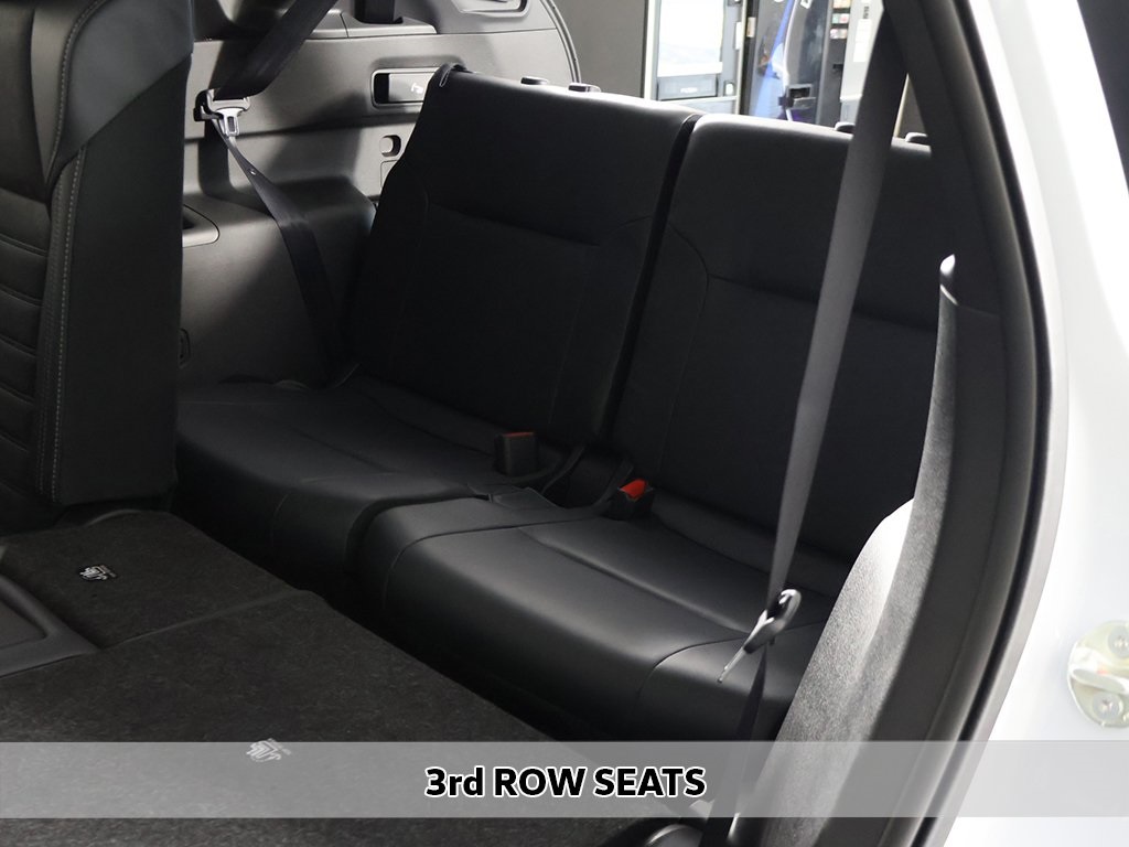 2025 Mitsubishi Outlander SE Ralliart photo 8