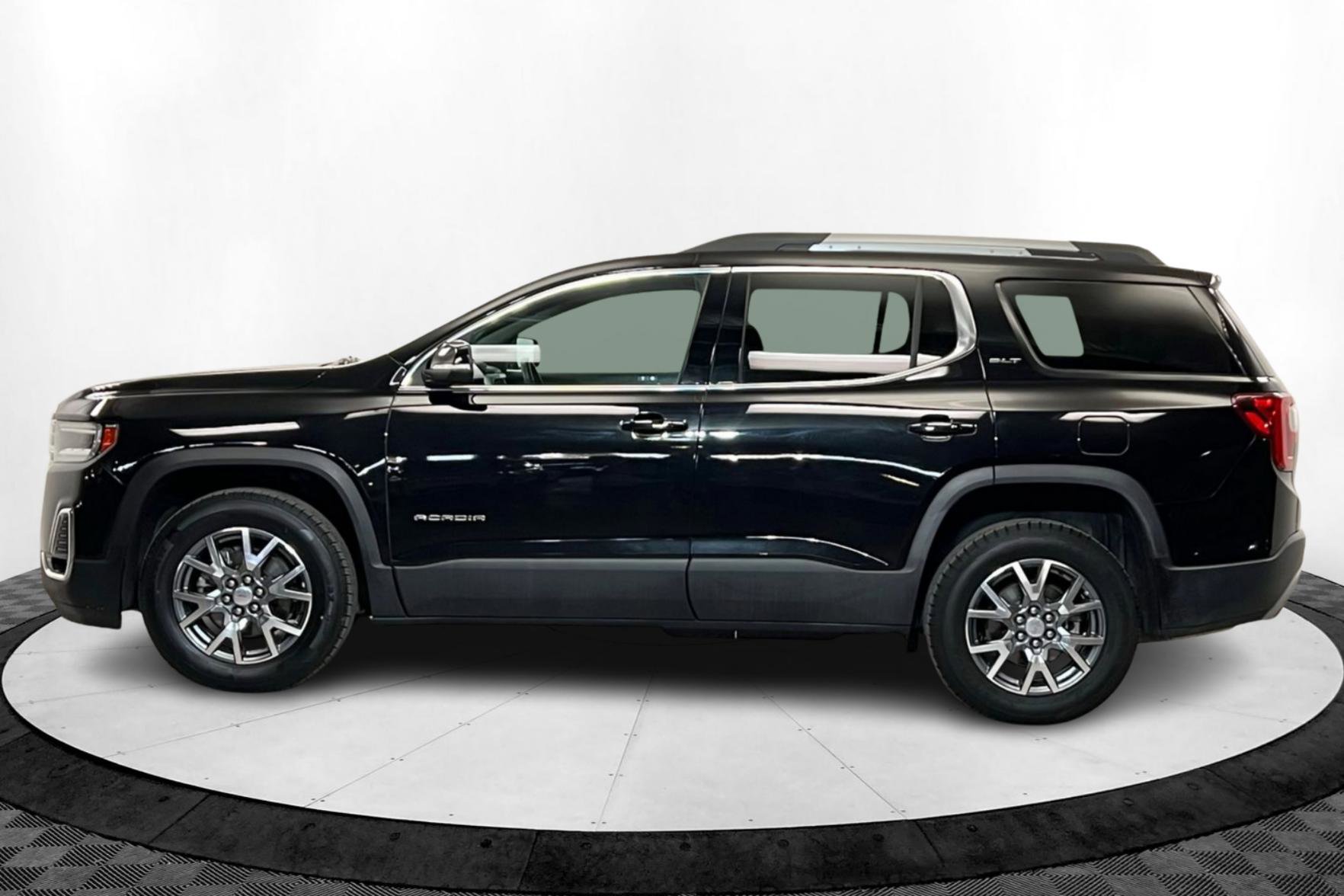2023 Gmc Acadia SLT photo 2
