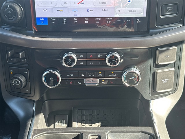 2025 Ford F-150 XLT photo 22