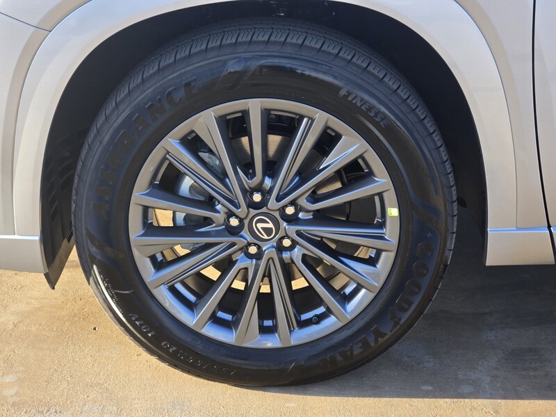 2026 Lexus TX 350 photo 5