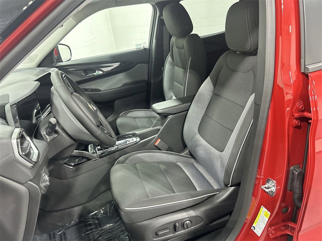 2026 Chevrolet Trailblazer LT photo 13