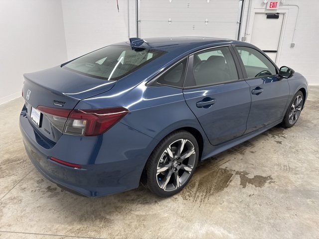 2026 Honda Civic Hybrid Sport Touring photo 4