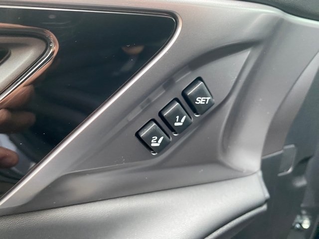 2025 Subaru Outback Touring XT photo 12