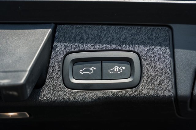 2022 Volvo XC60 Inscription photo 10