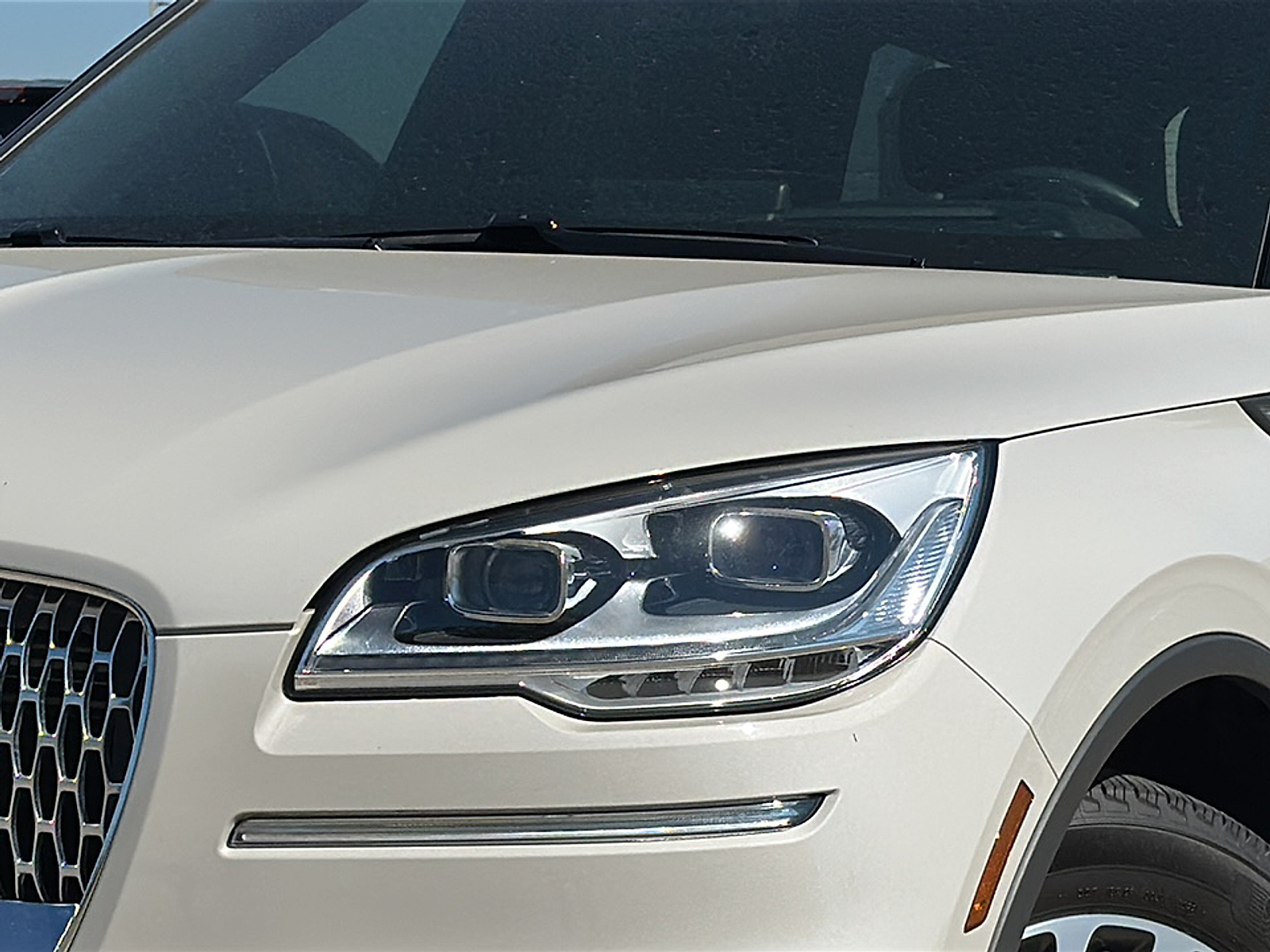 2023 Lincoln Aviator Reserve photo 2