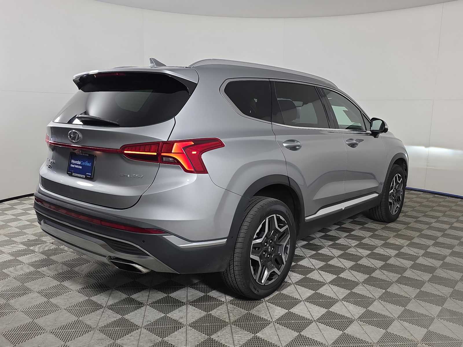 2023 Hyundai Santa Fe Limited photo 4