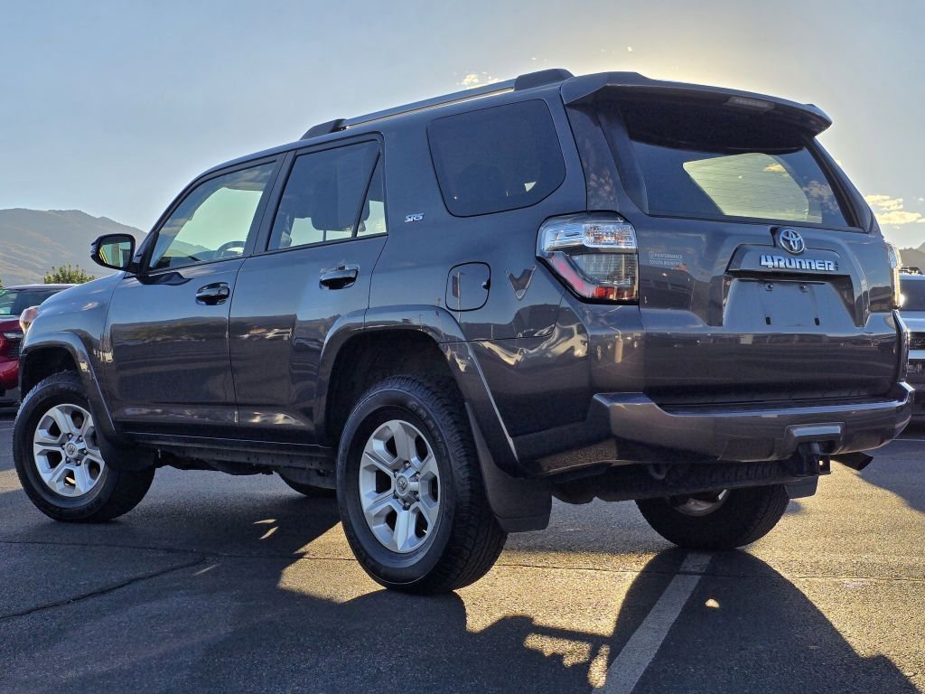 2023 Toyota 4Runner SR5 Premium photo 4