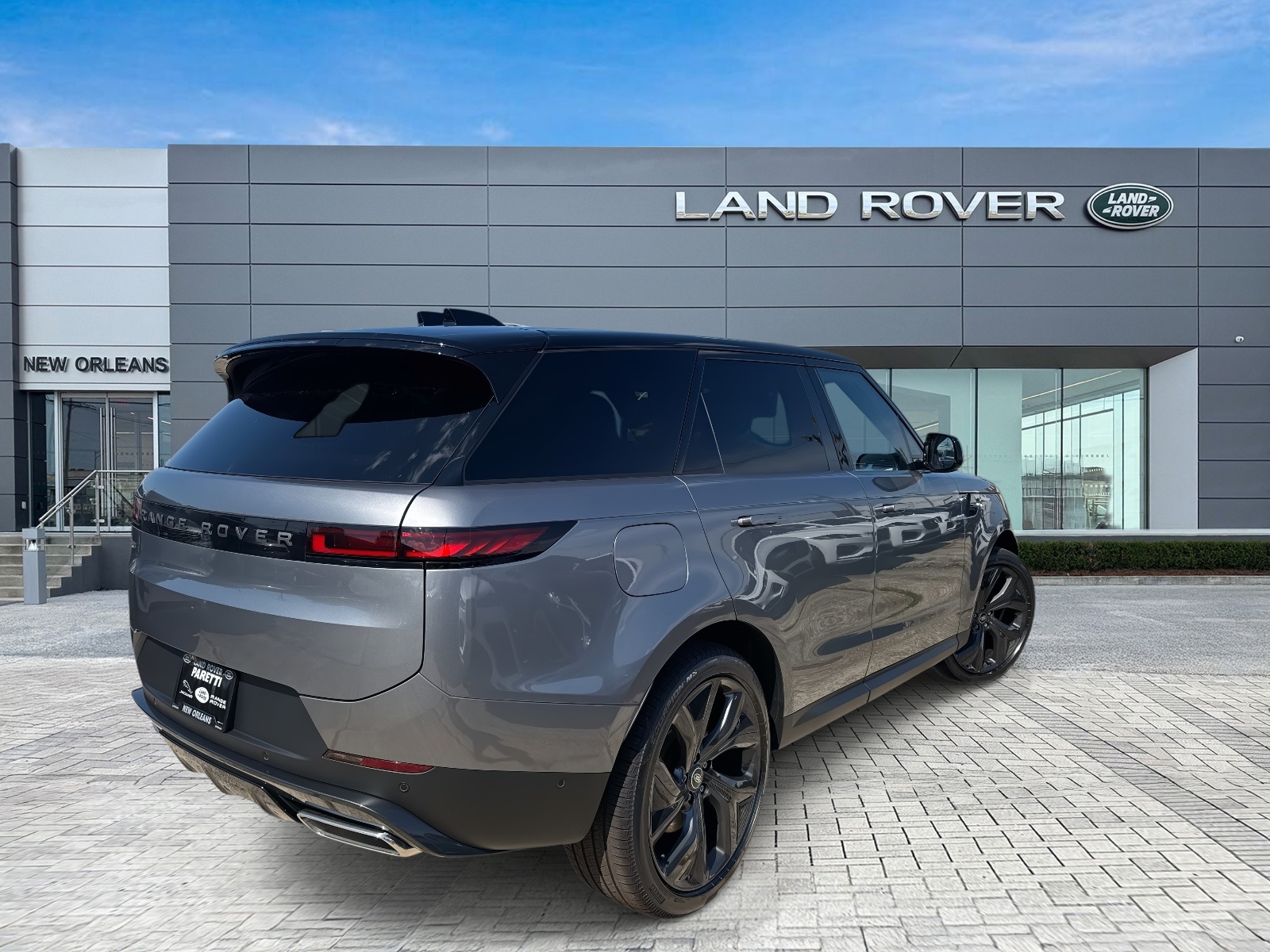 2025 Land Rover Range Rover Sport SE photo 3