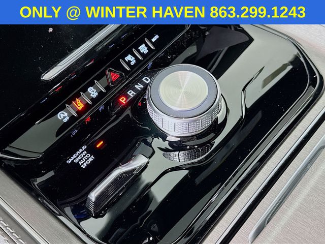 2025 Jeep Wagoneer L Series II Carbide photo 16