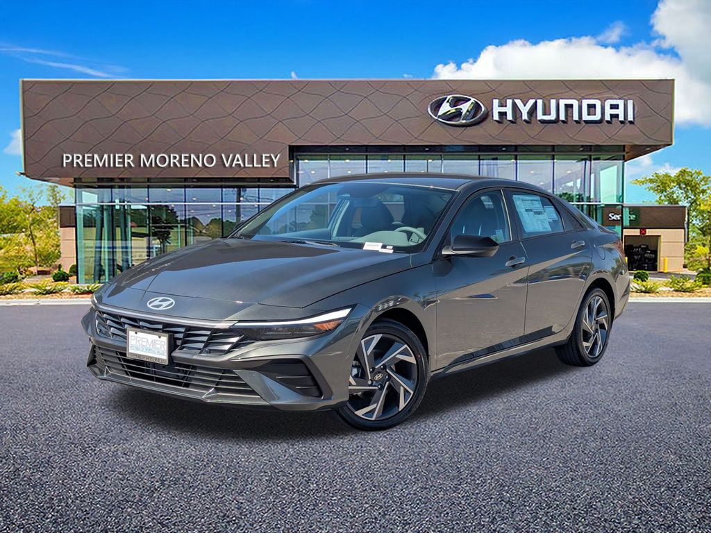 2025 Hyundai Elantra Blue's photo