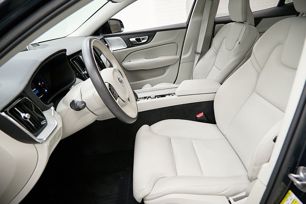 2024 VOLVO S60 - Image 13