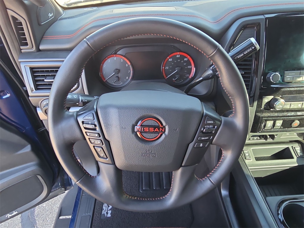 2023 Nissan Titan PRO-4X photo 24