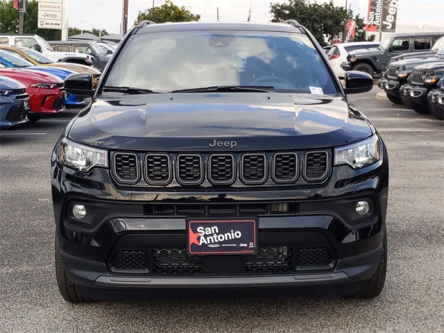 2026 Jeep Compass Latitude photo 2