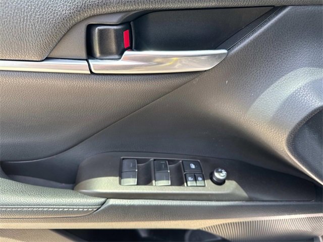 2021 Toyota Camry XSE photo 19