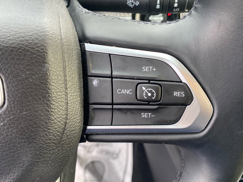 2022 Jeep Compass Latitude Lux photo 17