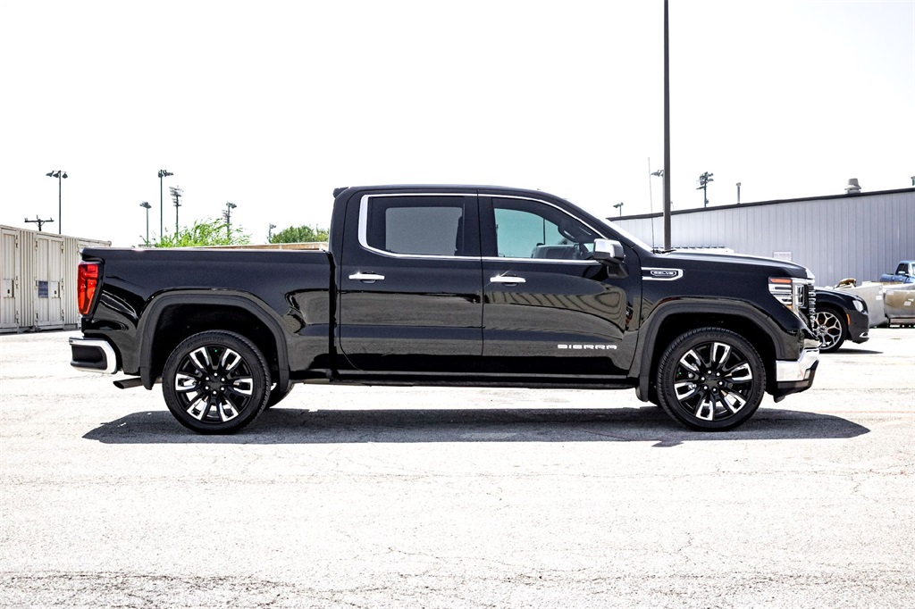 2025 Gmc Sierra 1500 SLT photo 4