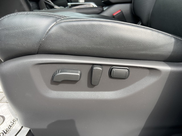 2024 Nissan Armada SL photo 21