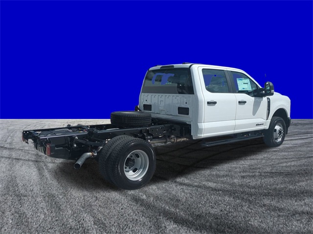 2026 Ford F-350 photo 4
