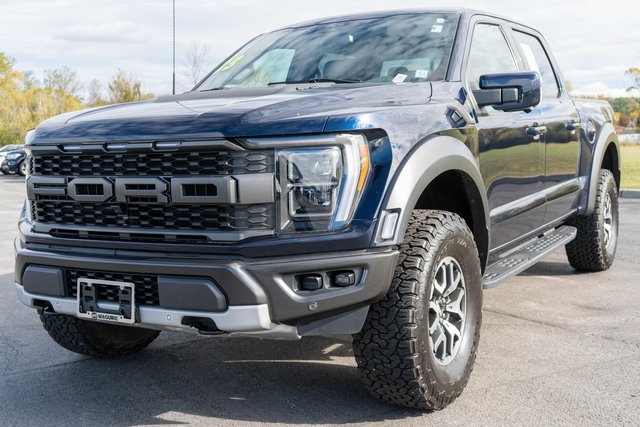 2023 Ford F-150 Raptor photo 2