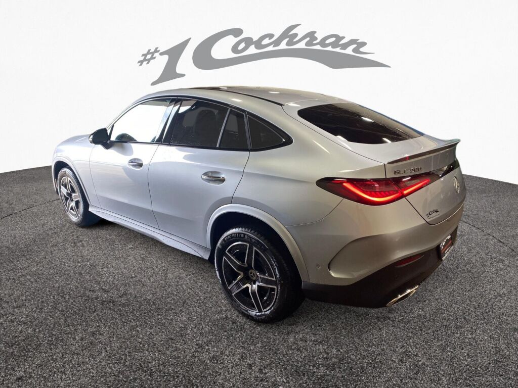 2025 Mercedes Benz GLC 300 4MATIC photo 4