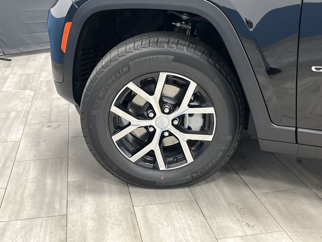 2025 Jeep Grand Cherokee Limited photo 32