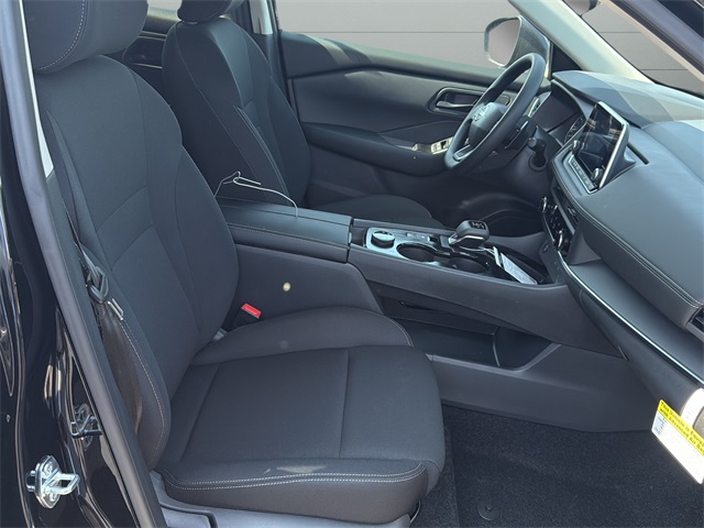 2026 Nissan Rogue S photo 10