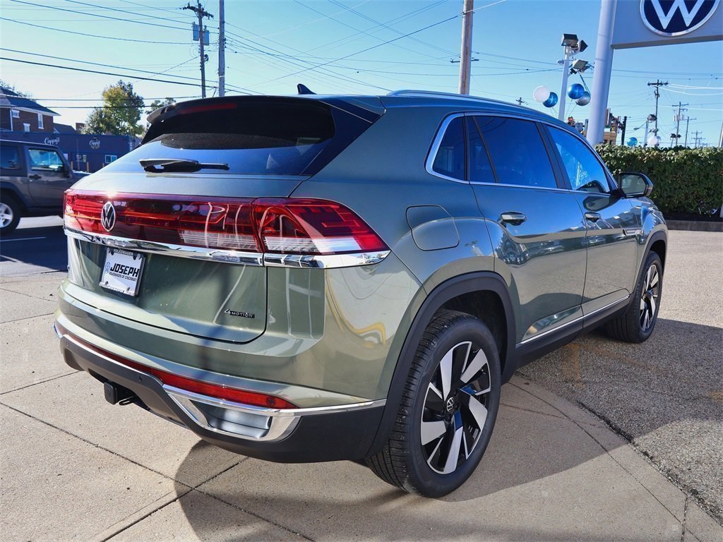 2026 Volkswagen Atlas Cross Sport SEL photo 2
