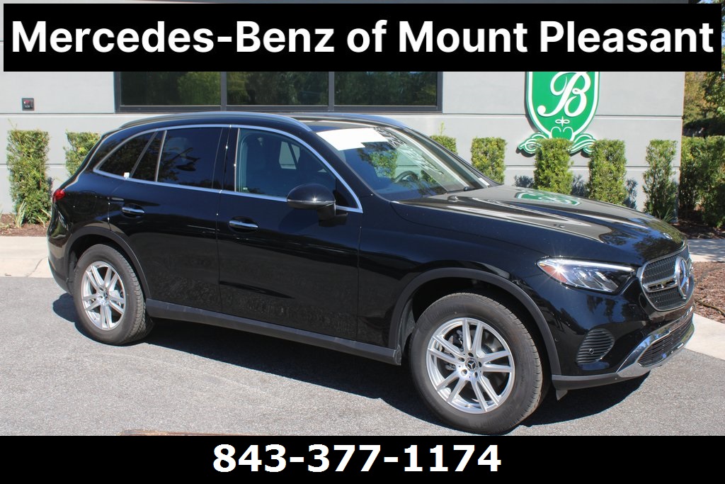 2025 Mercedes Benz GLC 300 photo 2