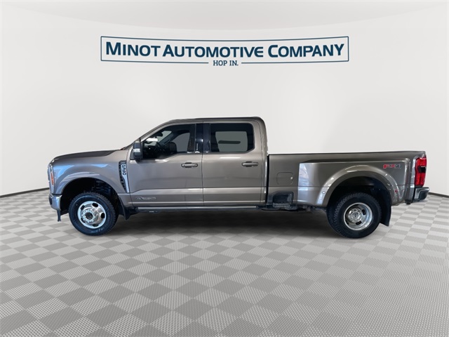 2023 Ford F-350 photo 5