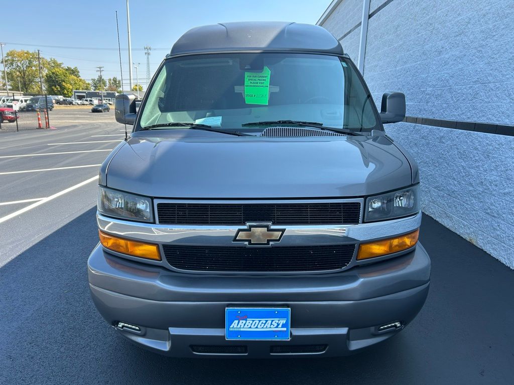 2021 Chevrolet Express LS photo 7