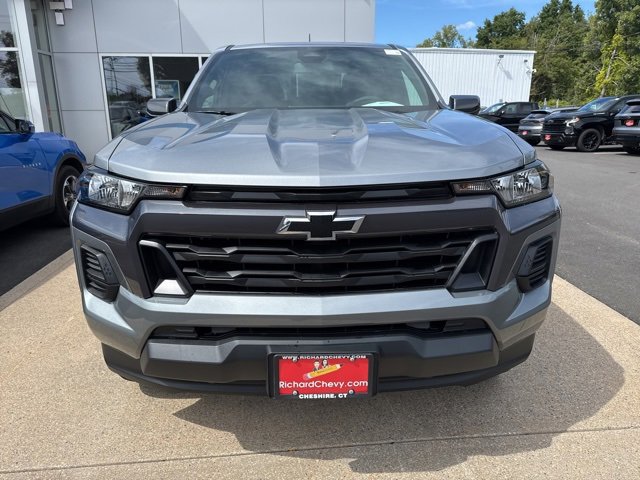 2026 Chevrolet Colorado LT photo 2