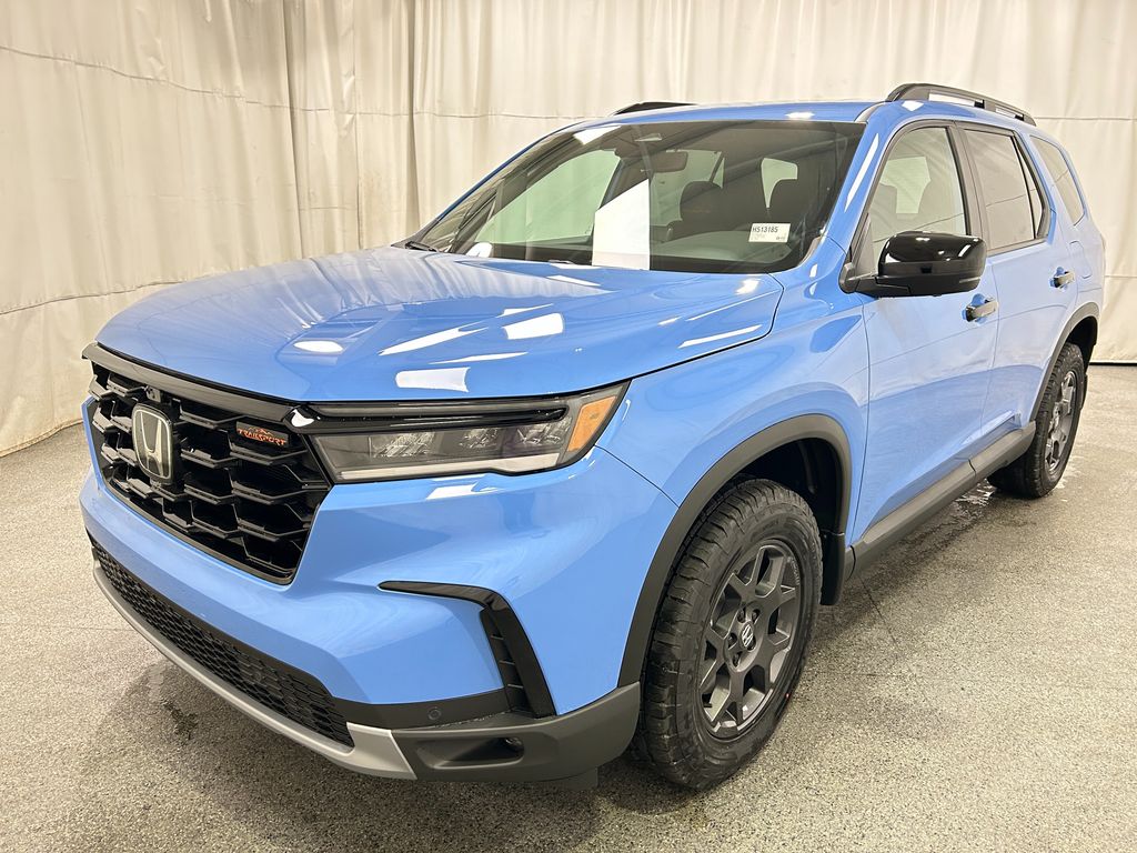 2025 Honda Pilot TrailSport photo 2