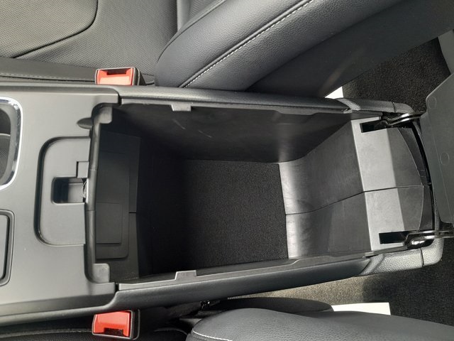 2019 Ford Fusion Energi Titanium photo 29