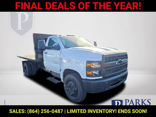 2024 Chevrolet Silverado 4500 Medium Duty Chassis Cab Work Truck's photo