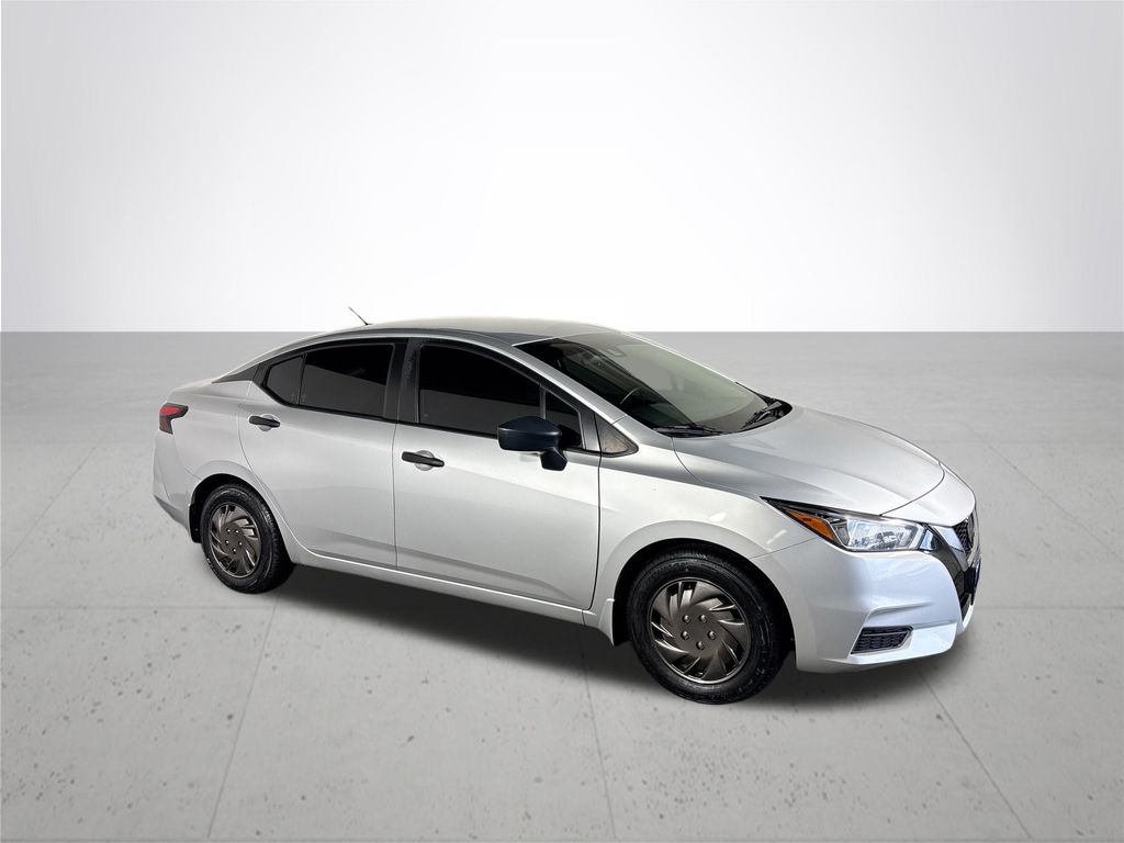 2020 Nissan Versa 1.6 S photo 4
