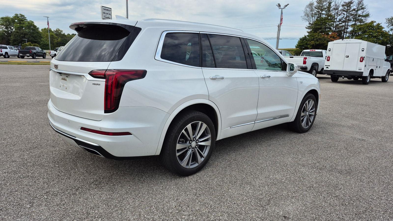 2020 Cadillac XT6 Premium Luxury photo 3