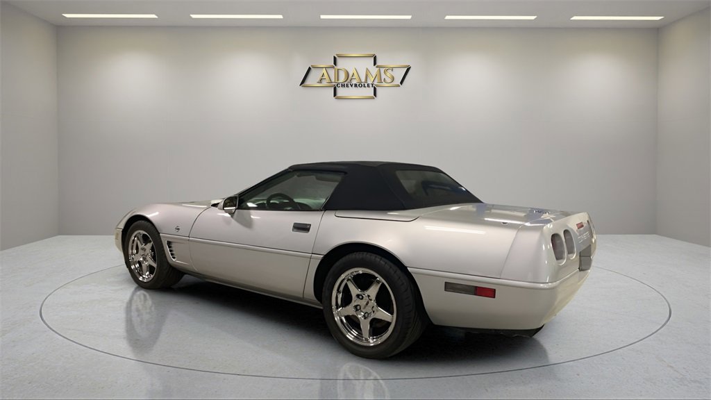 1996 Chevrolet Corvette Base Convertible photo 3