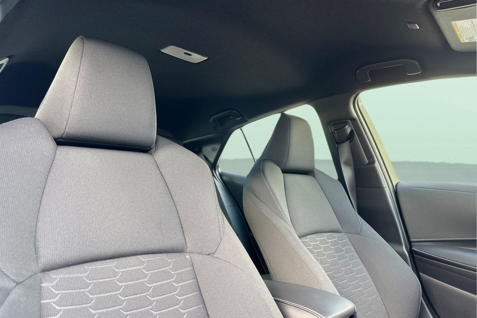 2025 Toyota Corolla SE photo 17