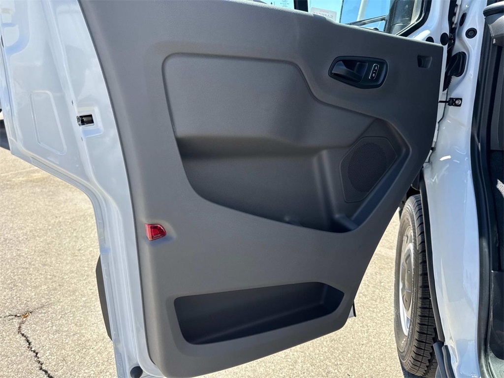 2025 Ford Transit Cargo Van photo 11
