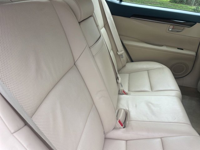 2015 Lexus ES 350 photo 11